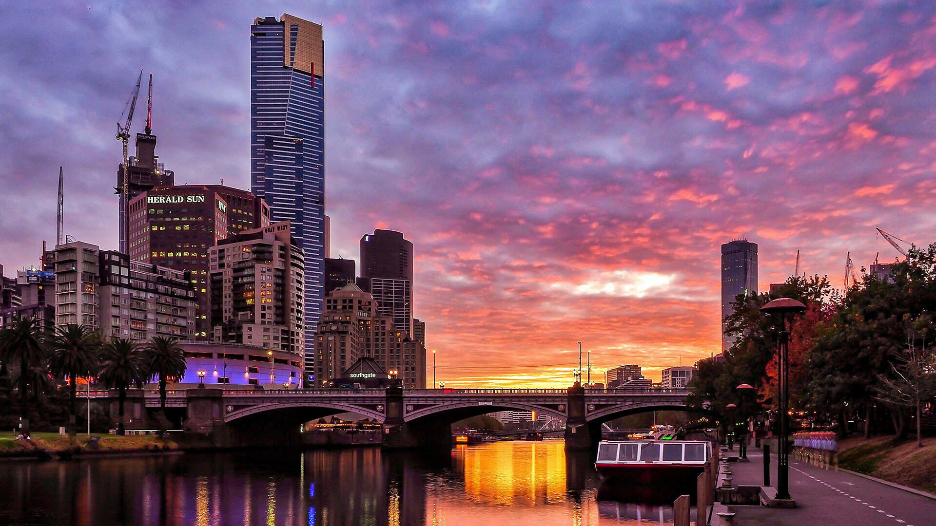 ET-Hero-Sunset-19_1920 ET-Hero-Sunset-19_1920